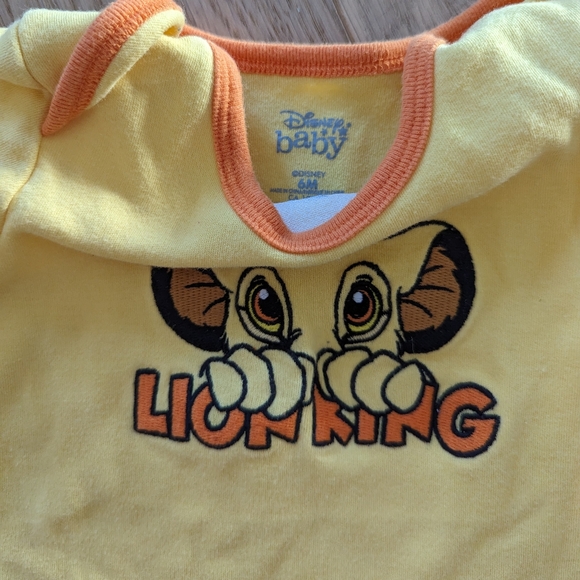 3/$10💜6m Disney Lion King Romper - Picture 2 of 2